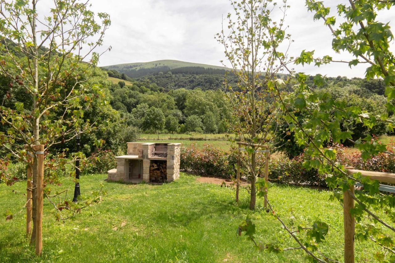 Pensjonat Complejo Rural El Cerradon Alceda Zewnętrze zdjęcie