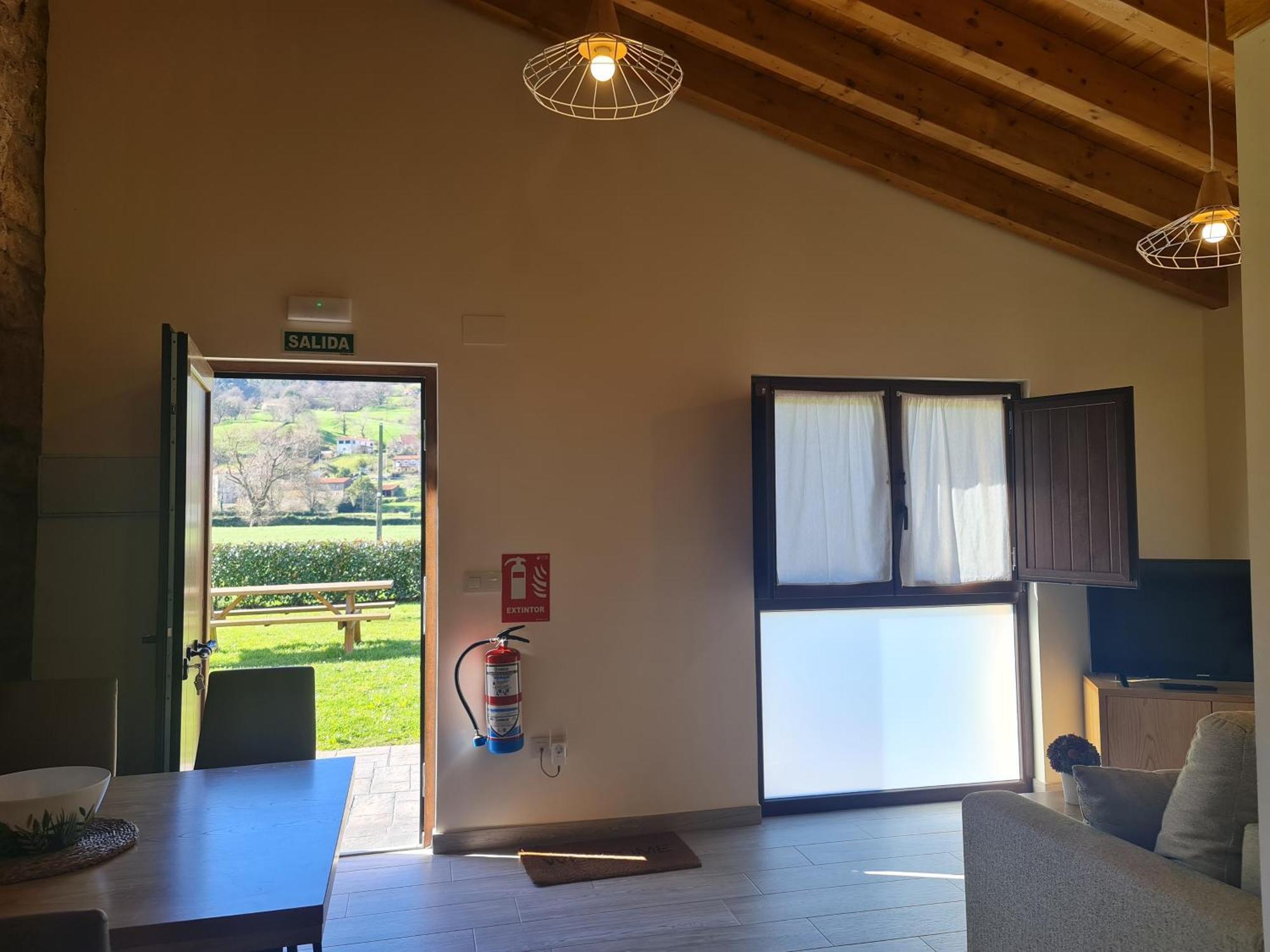 Pensjonat Complejo Rural El Cerradon Alceda Zewnętrze zdjęcie